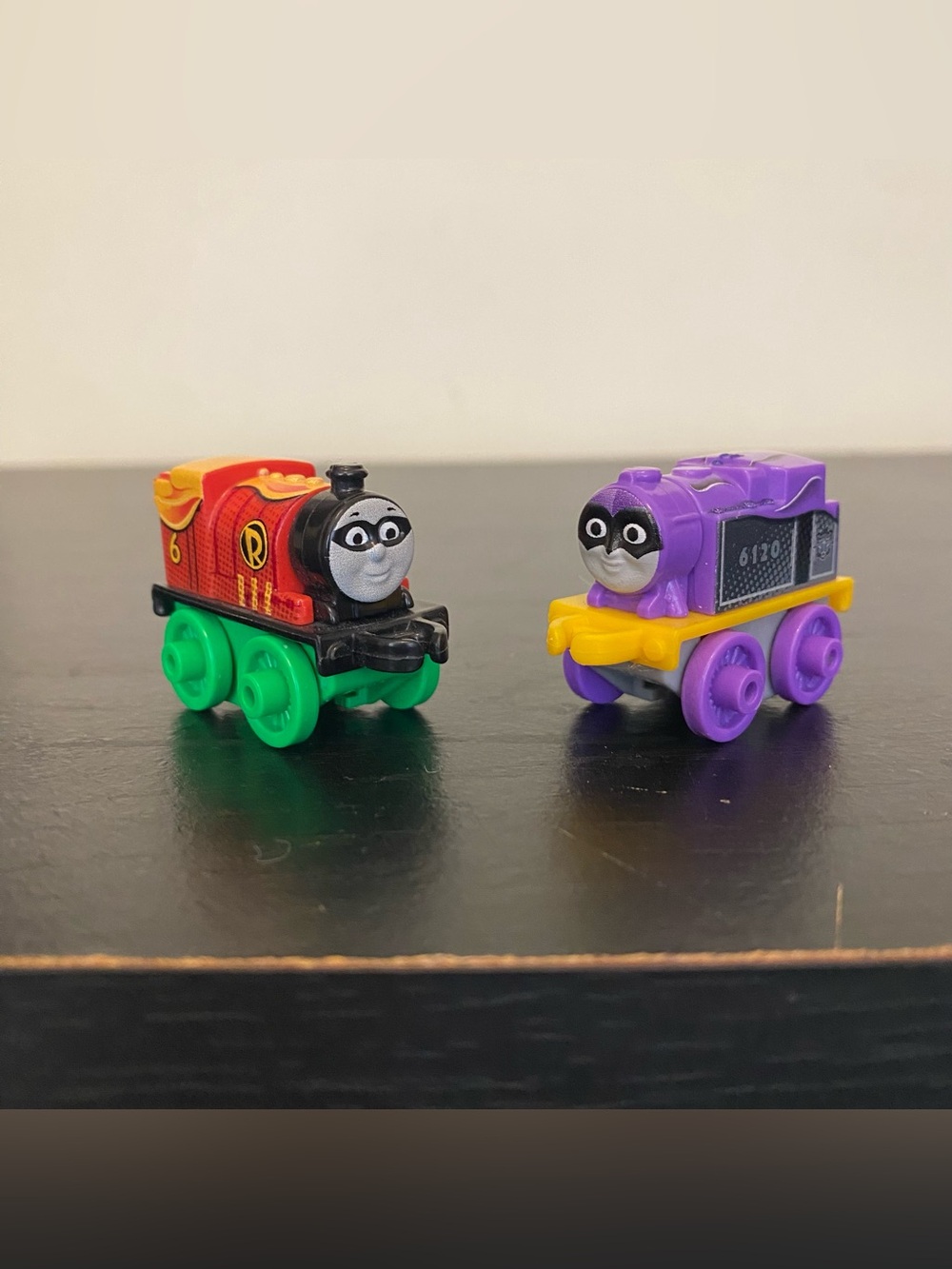 2 Thomas & Friends Minis Trains 2014 DC Super Friends Percy Robin & Belle Raven